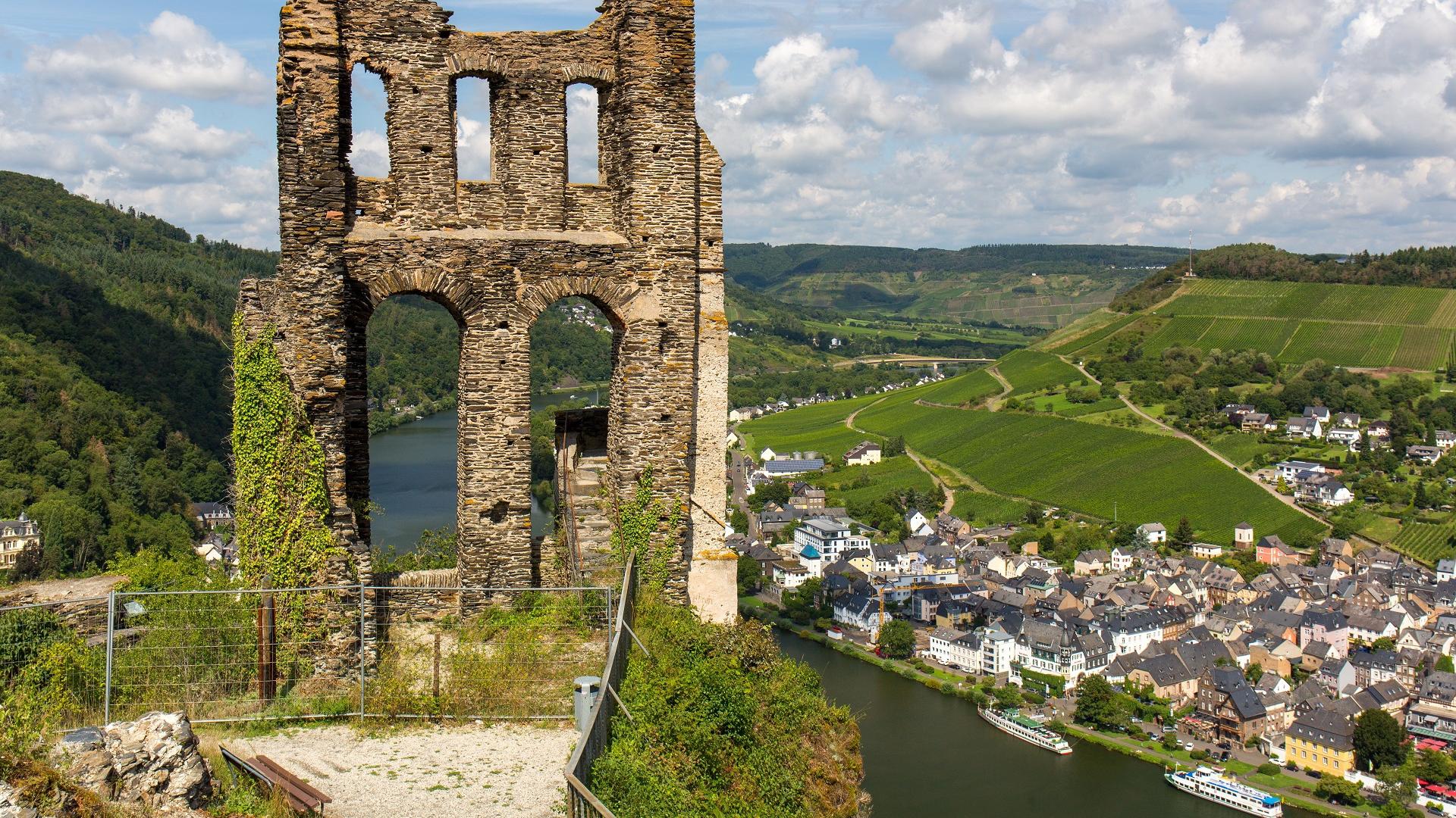 Dag 3 - Singlereis Wandelen Moselsteig van Urzig (Hochmoselbrucke) naar Neef